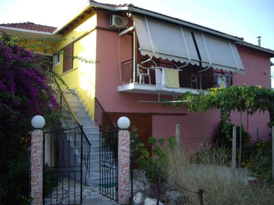 Eros Appartments Kalamítsi Esterno foto