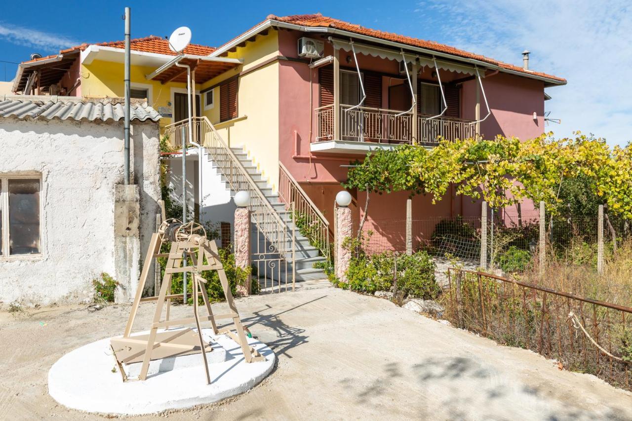 Eros Appartments Kalamítsi Esterno foto