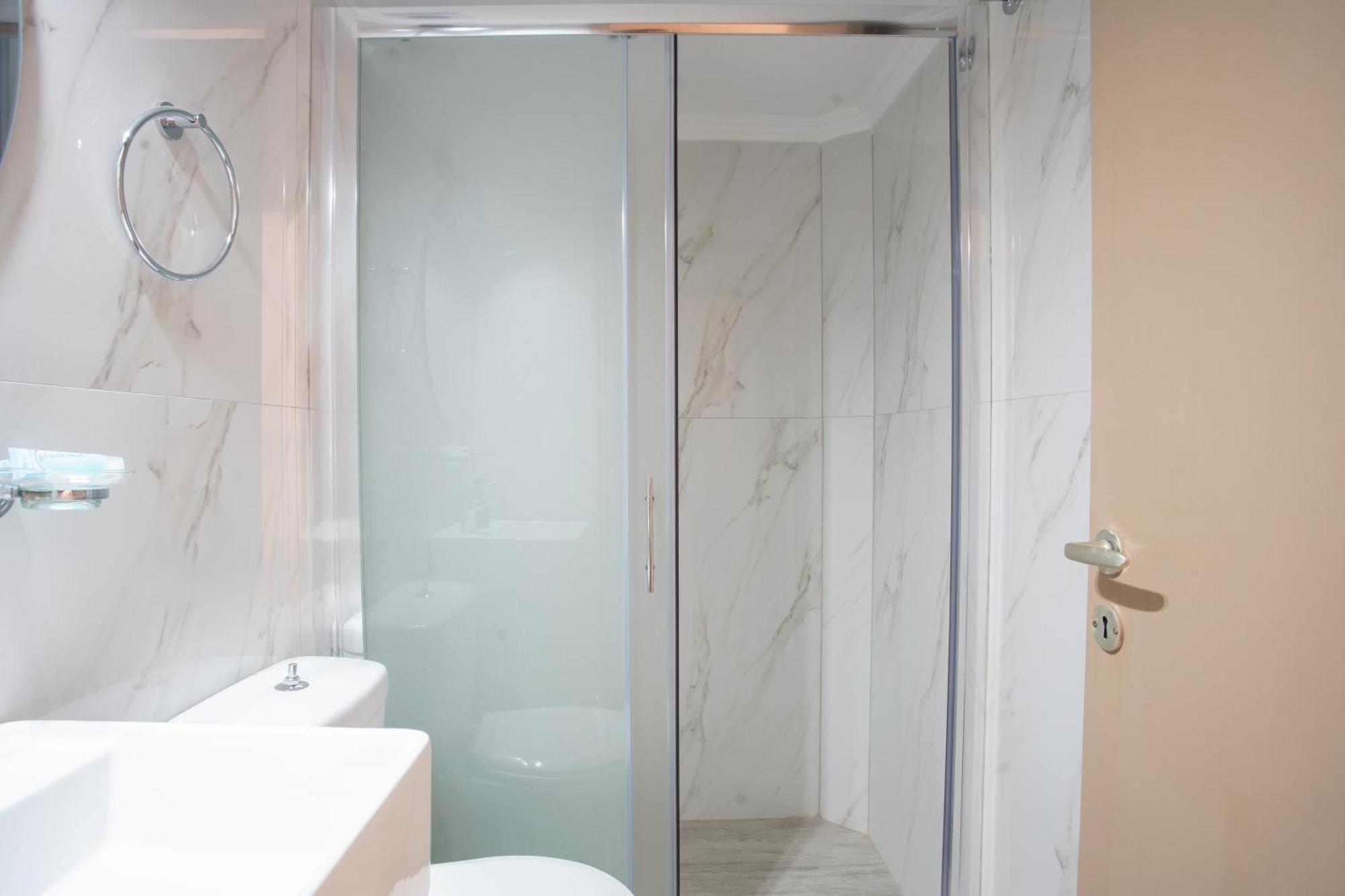 Eros Appartments Kalamítsi Esterno foto