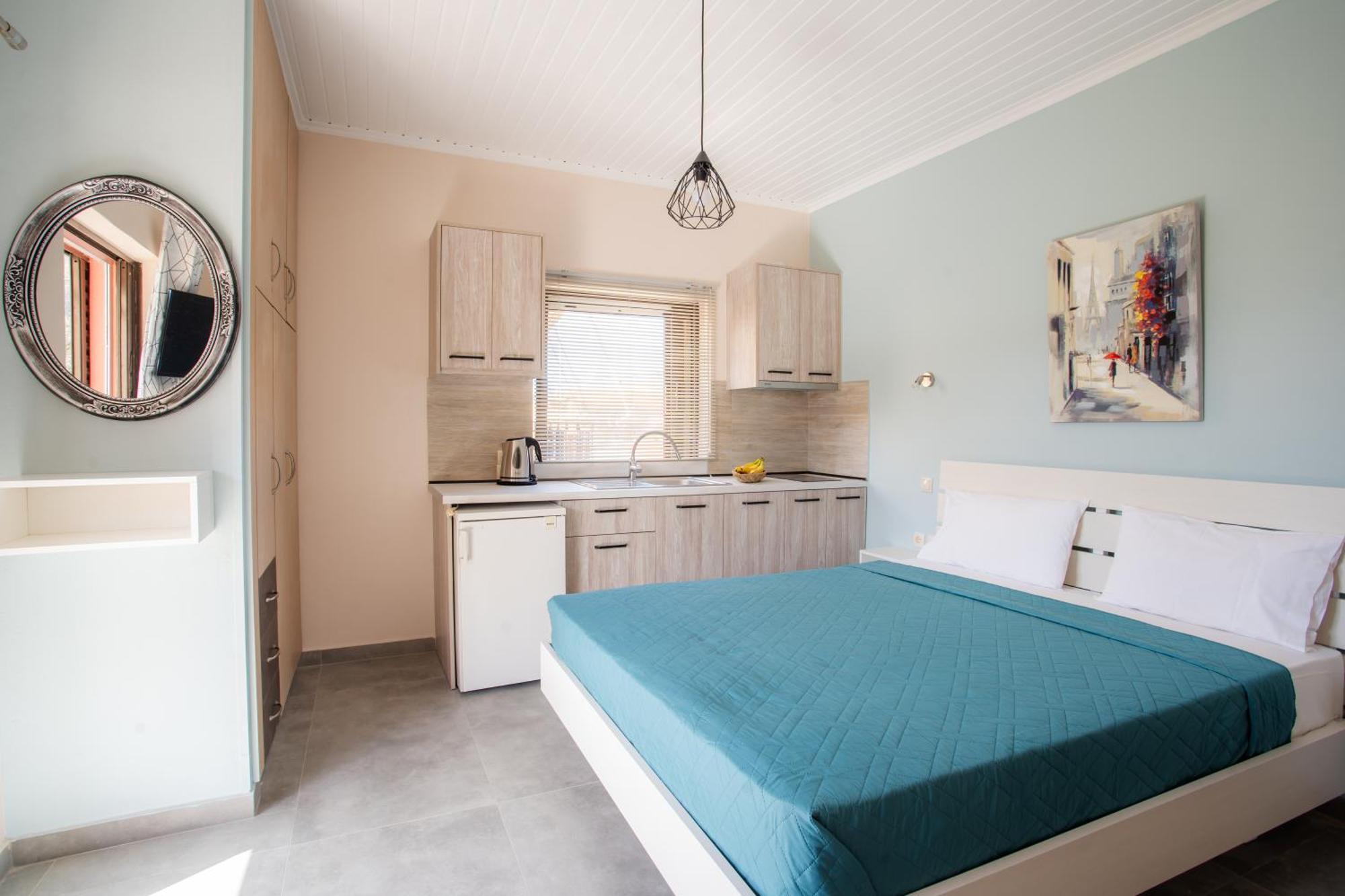 Eros Appartments Kalamítsi Esterno foto