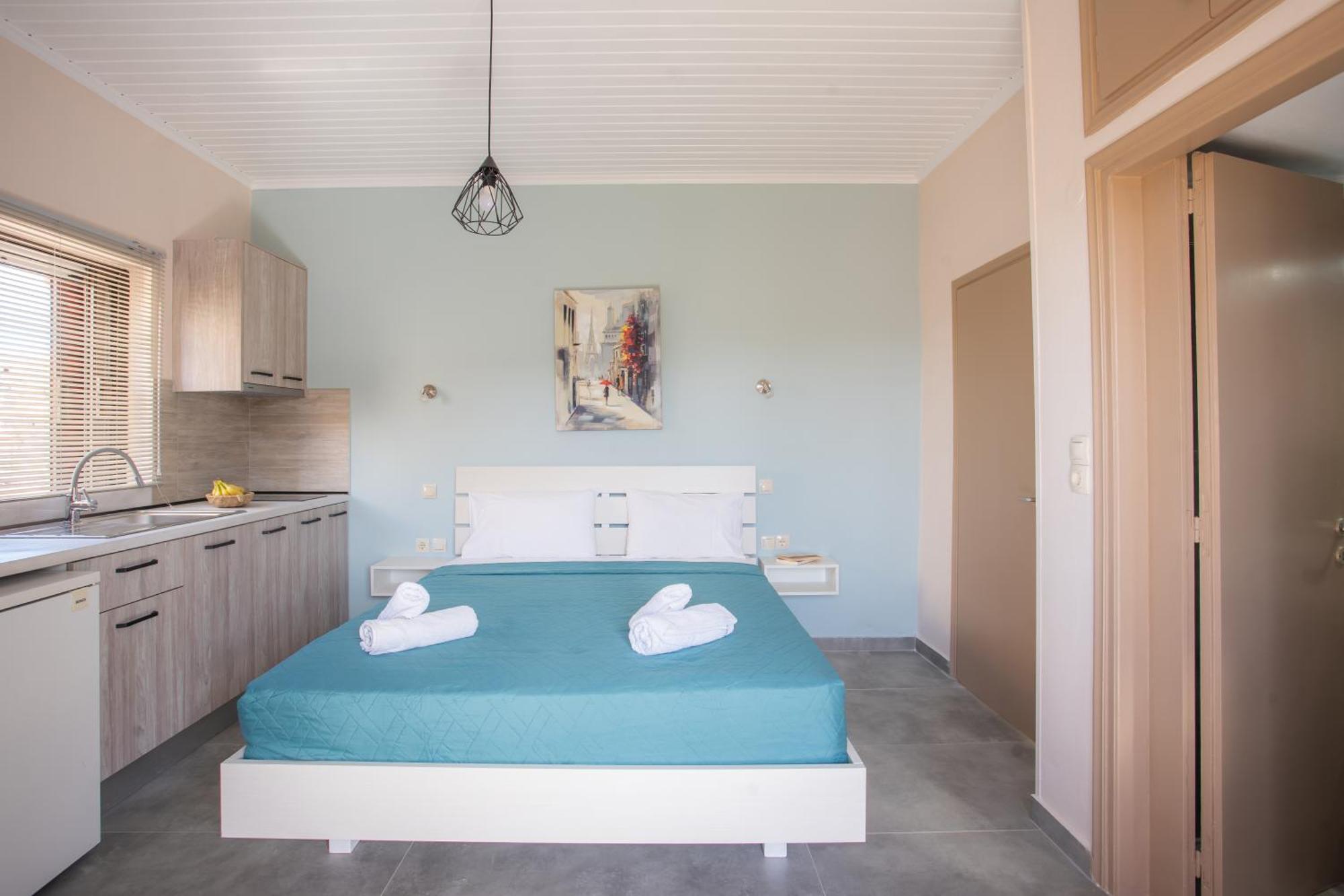 Eros Appartments Kalamítsi Esterno foto